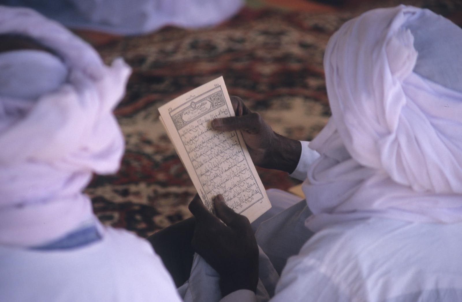 touareg recitant une sourate
